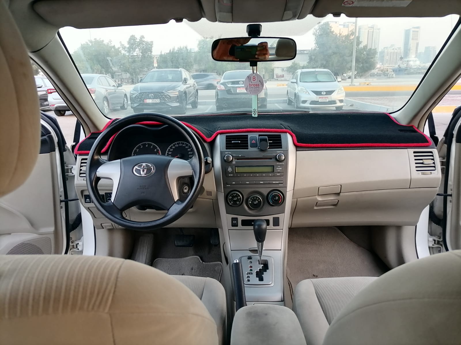 Blanc Toyota Corolla XLI 2012 Blanc Toyota Corolla XLI 2012