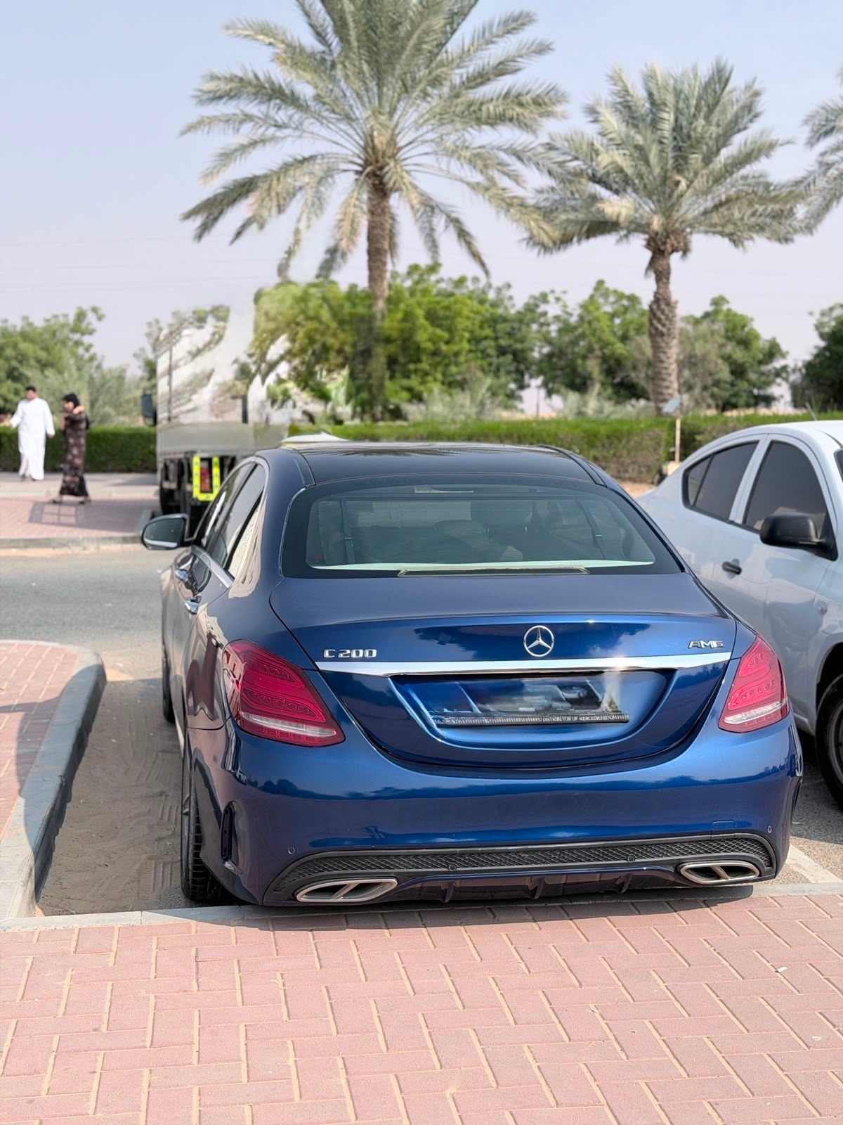 Bleu Mercedes Benz C200 AMG PREMIUM 2015