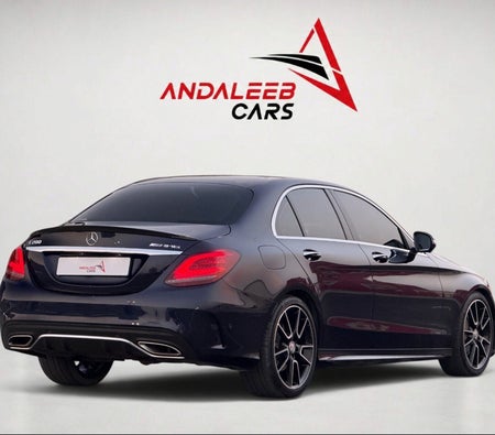 Blu Mercedes Benz C200 2019