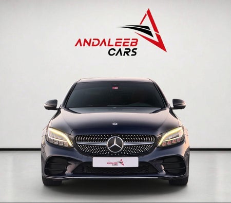 Blu Mercedes Benz C200 2019