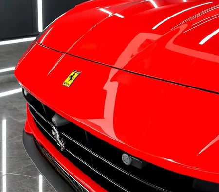 rood Ferrari Portofino Base 2020