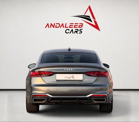 gris Audi A5 2021