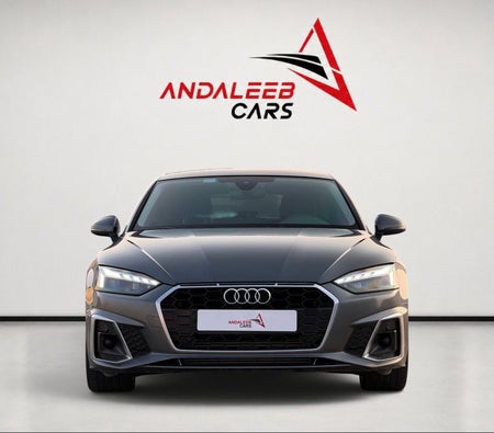 gris Audi A5 2021