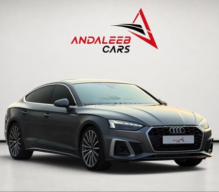 gris Audi A5 2021