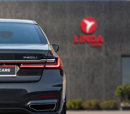Gri BMW 740Li 2021