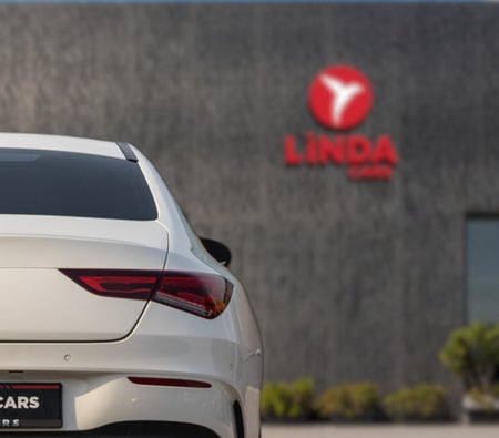 Beyaz Mercedes Benz CLA 250 AMG Line Premium 2021