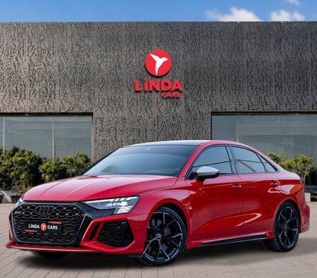 Rouge Audi RS3 2022 Rouge Audi RS3 2022