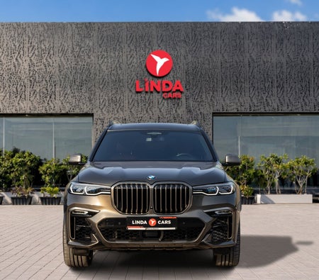 Gris BMW X7 M Sport 2022