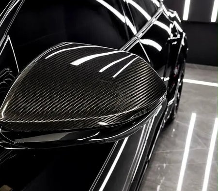 zwart Lamborghini Urus 2022