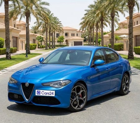 Blau Alfa Romeo Giulia Veloce 2022 Blau Alfa Romeo Giulia Veloce 2022