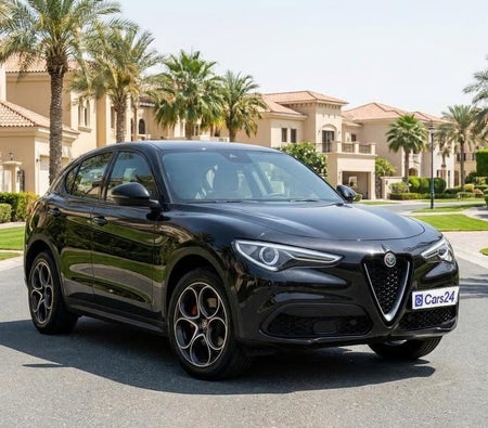 Negro Alfa Romeo Stelvio Veloce 2022 Negro Alfa Romeo Stelvio Veloce 2022