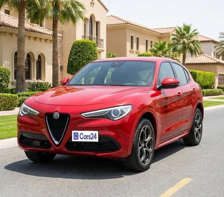 أحمر ألفا روميو Stelvio Veloce 2022 أحمر ألفا روميو Stelvio Veloce 2022