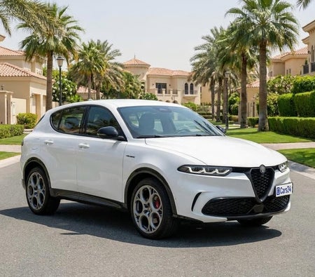 Weiß Alfa Romeo Tonale Veloce 2024 Weiß Alfa Romeo Tonale Veloce 2024