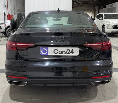 أسود أودي A4 35 TFSI S LINE 2023 أسود أودي A4 35 TFSI S LINE 2023