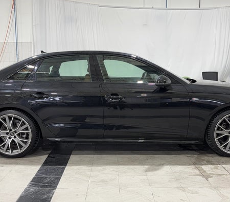 أسود أودي A4 35 TFSI S LINE 2023 أسود أودي A4 35 TFSI S LINE 2023