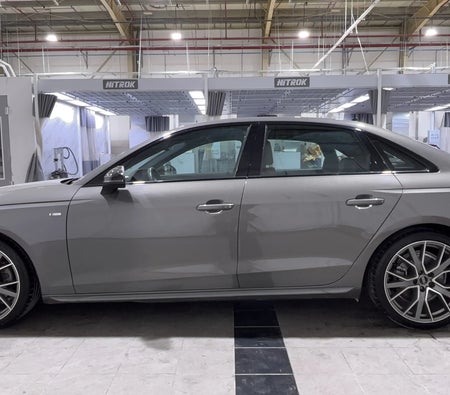 Grau Audi A4 35 TFSI S LINE 2024 Grau Audi A4 35 TFSI S LINE 2024