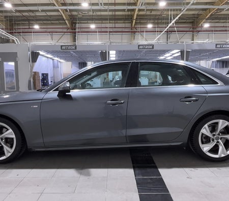 Gray Audi A4 35 TFSI S LINE 2020