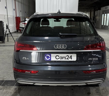 Gray Audi Q5 45 TFSI quattro 2023 Gray Audi Q5 45 TFSI quattro 2023