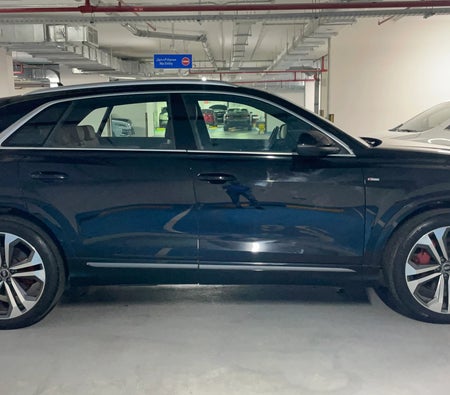 Black Audi Q8 55 TFSI quattro S line 2023