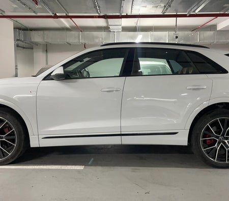 White Audi Q8 55 TFSI quattro S line 2022 White Audi Q8 55 TFSI quattro S line 2022