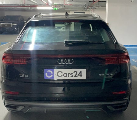 Schwarz Audi Q8 55 TFSI quattro S line 2023 Schwarz Audi Q8 55 TFSI quattro S line 2023
