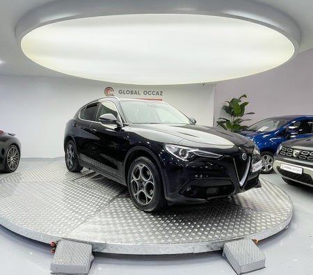 zwart Alfa Romeo stelvio 2018