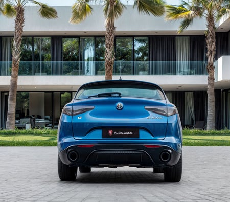 أزرق ألفا روميو      Stelvio Veloce 2024