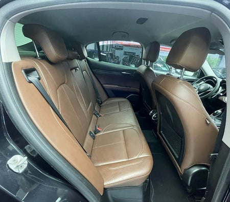 zwart Alfa Romeo stelvio 2018