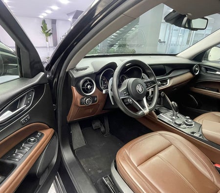zwart Alfa Romeo stelvio 2018