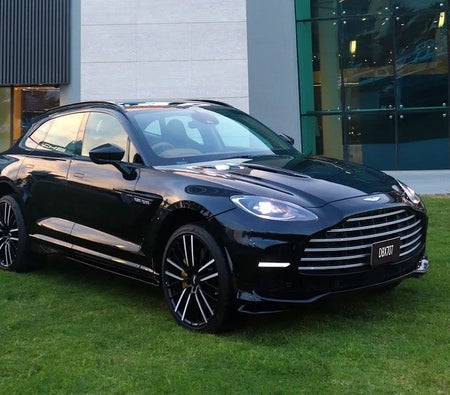 Aston Martin DBX 707 2024, photo 3 of 4