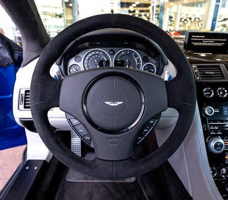 Blauw Aston Martin Vantage S 2015