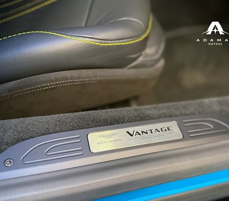 Blauw Aston Martin Vantage 2023