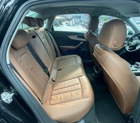 Black Audi A4 2.0 TDI BA Premium 2021
