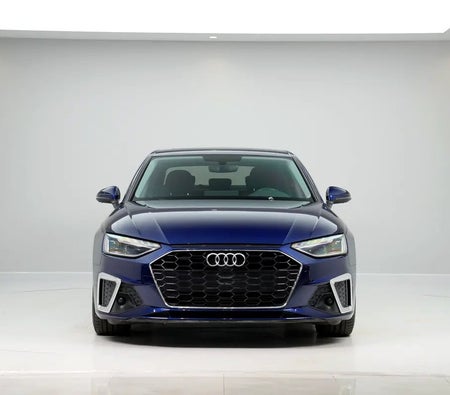 Audi A4 2022, photo 2 of 4