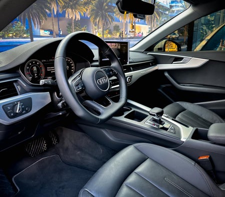 Weiß Audi A5 2023