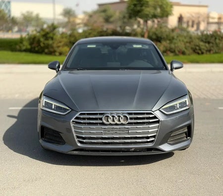 Grigio Audi A5 2019 Grigio Audi A5 2019