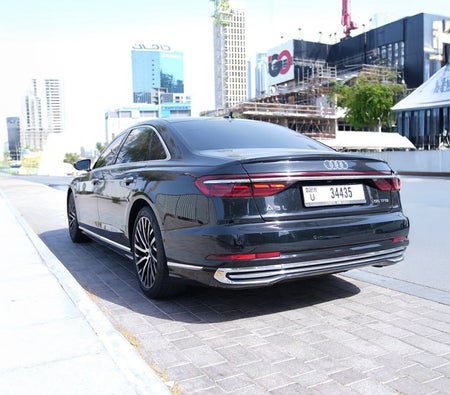 Audi A8 2022, photo 4 of 4