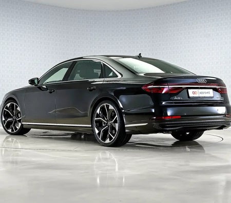 Schwarz Audi A8 55 TFSI Quattro 2026