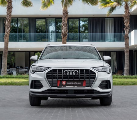Weiß Audi Q3 2023