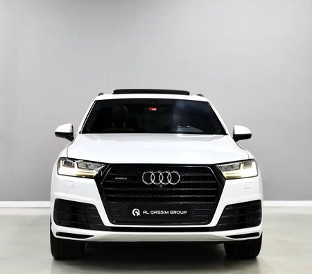 Audi Q7 2017, photo 2 of 4