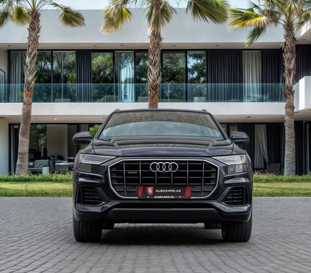 أسود أودي Q8 55 TFSI 2022