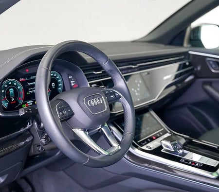 Noir Audi Q8 55 TFSI quattro S line 2023
