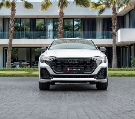 Bianca Audi Q8 S-Line 2024