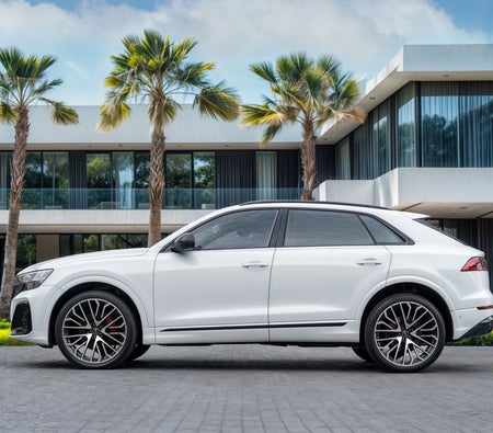 Bianca Audi Q8 S-Line 2024