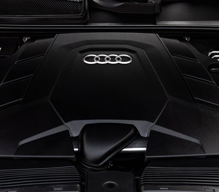 Plata Audi Q8 S-Line 2020