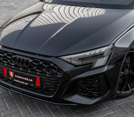 Nero Audi RS3 2022