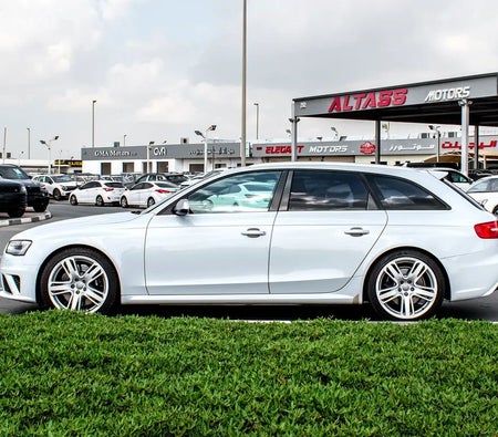 Audi RS4 2014, photo 4 of 4