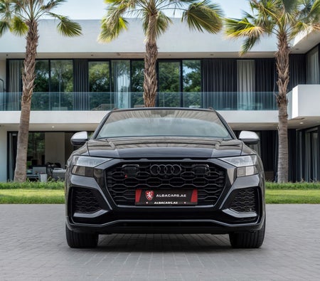 Black Audi RS Q8 2023