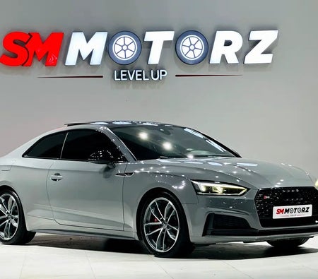 Gray Audi S5 2018