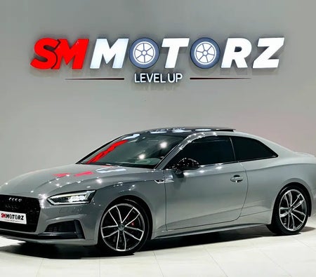 Gray Audi S5 2018